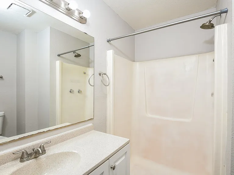 631 Fernandina St NW — Photo 12