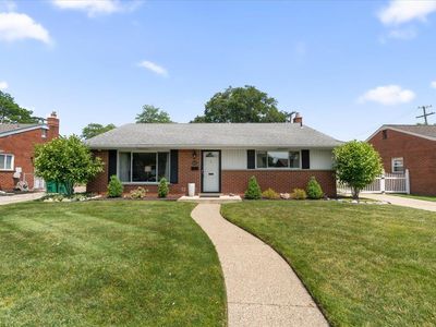 6420 Sunset St, Garden City, MI, 48135