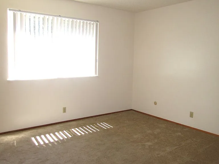3366 MENDO — Photo 31