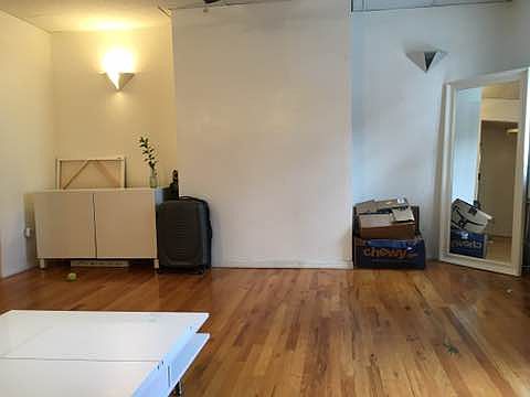 4th image of 293 Ainslie St #1