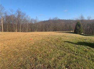 1038 Valleyview Dr, Latrobe, PA