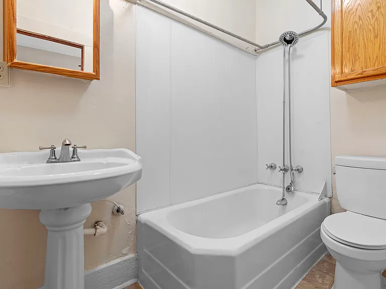 716 N 5th St #2 — Photo 7