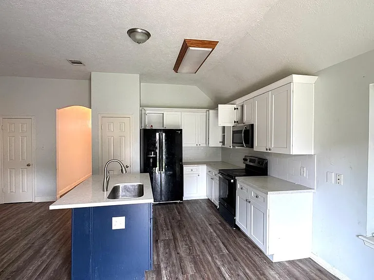 6422 Diamond Rock Dr — Photo 6