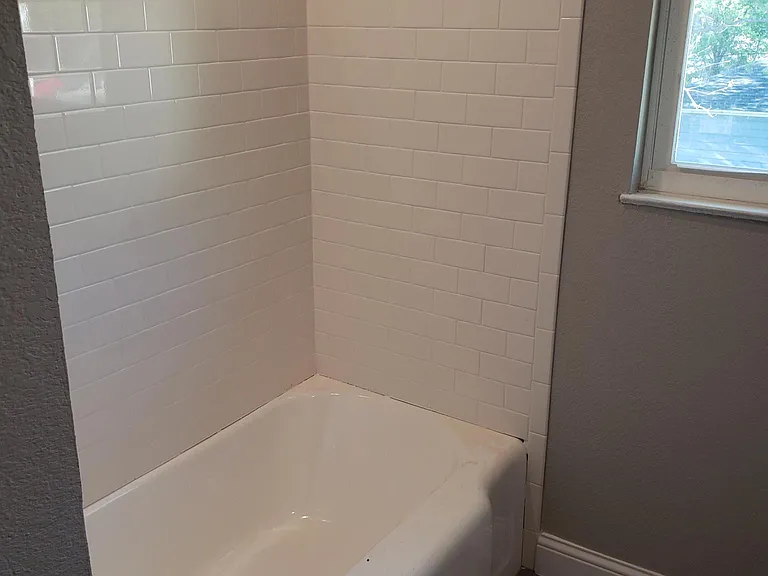 1231 W Morton St — Photo 14