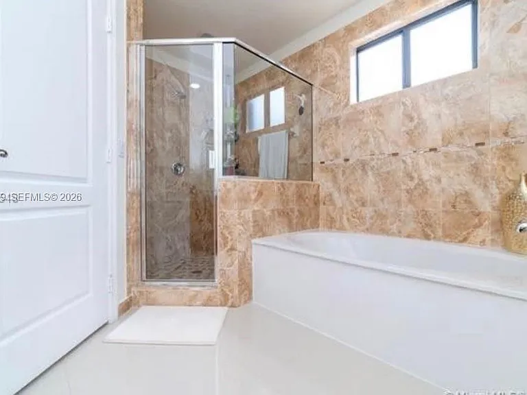 16588 SW 44th St — Photo 13