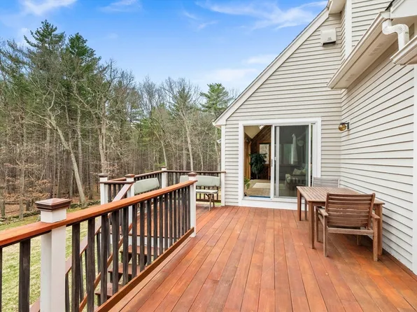 343 Sargent Rd, Boxboro, MA 01719