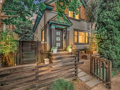 3083 SE Stark St, Portland, OR, 97214