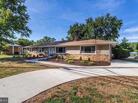 4th image of 5515 Temple Hill Rd