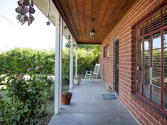 Porch V1