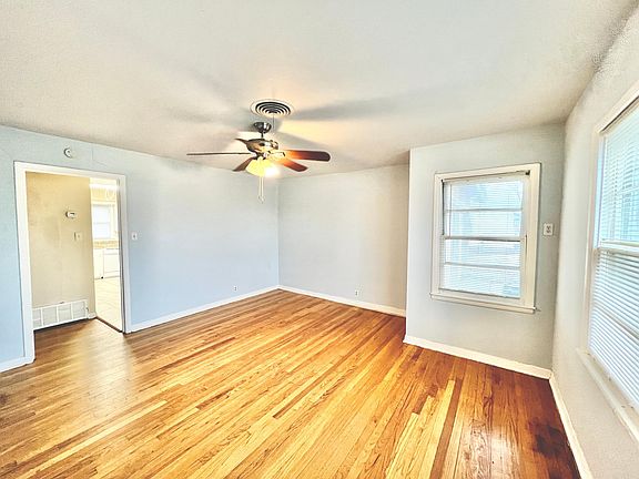 2nd image of 5328 Madella St