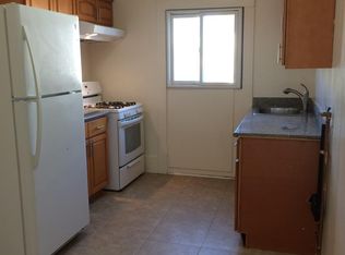 169 7th St #B, Richmond, CA 94801