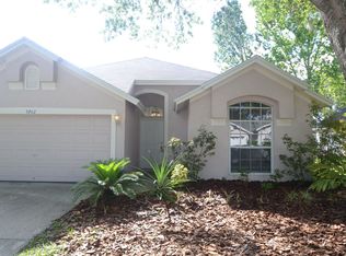 5902 Azure Dr, Zephyrhills, FL 33545