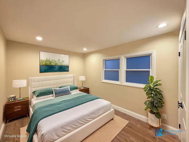 75 Ionia Ave #1A — Photo 3