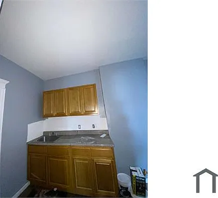 16 Mulberry St #3 — Photo 7