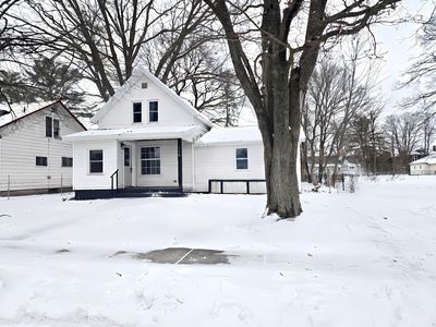 119 E Angel Ave, Barryton, MI, 49305