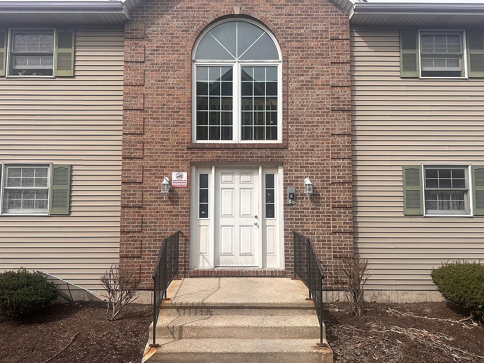 1st image of 434 S Peace Rd