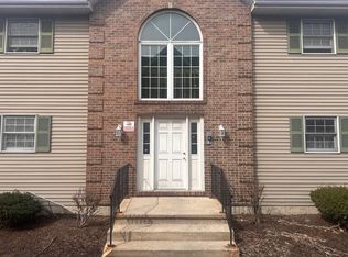 434 S Peace Rd, Sycamore, IL 60178
