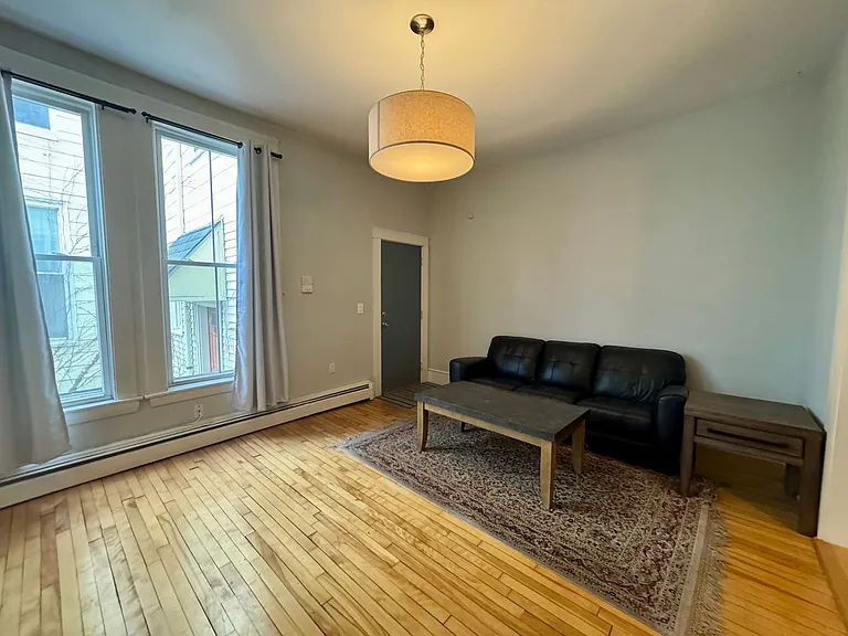 168 Neal St #4 — Photo 3