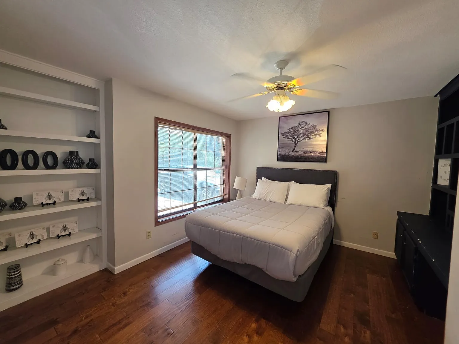 5 bed, 3018 sqft, $5,000 — Photo 4