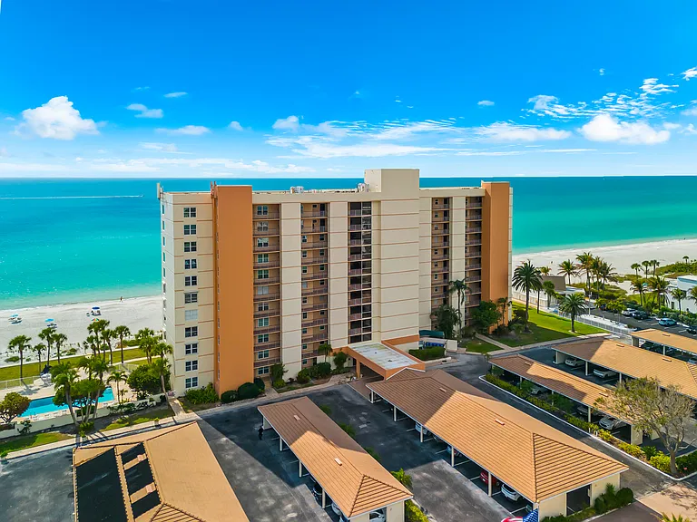 4401 Gulf Of Mexico Dr #907 — Photo 1