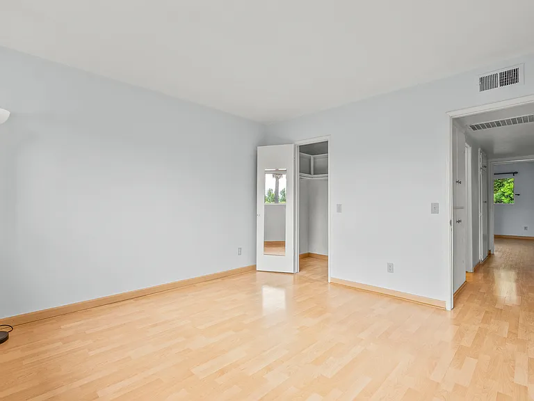 5055 Coldwater Canyon Ave #217 — Photo 23