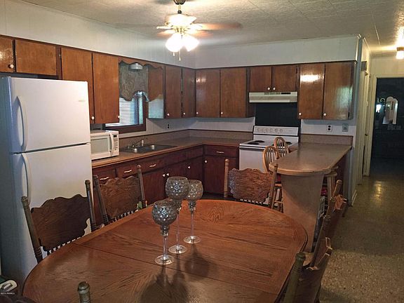 4th image of 205 Bloomfield Dr
