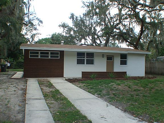 2nd image of 922 Lakewood Ave