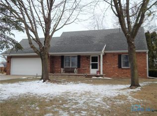 28450 Abbey Rd, Millbury, OH 43447