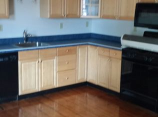 11 Pleasant St, Ayer, MA 01432