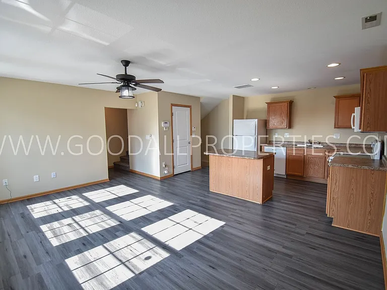 3138 SW Arlan Ln — Photo 2
