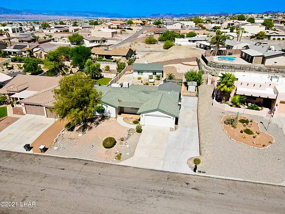 3rd image of 2579 Ascot Dr