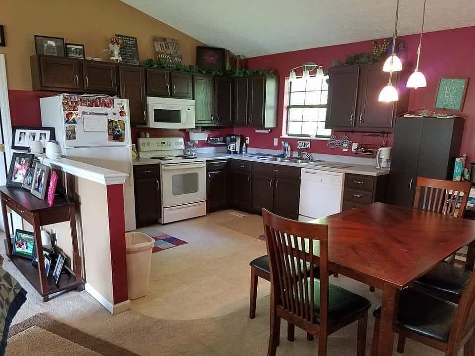1st image of 5588 Carlyle Ave