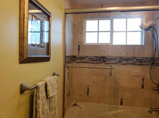664 W 4th St #2, San Pedro, CA 90731