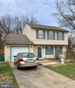 659 S Queen Anne Dr, Fairless Hills, PA, 19030