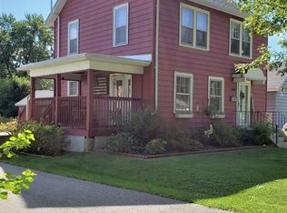 420 S Commonwealth Ave, Aurora, IL 60506