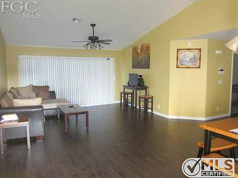 3rd image of 333 Parkdale Blvd