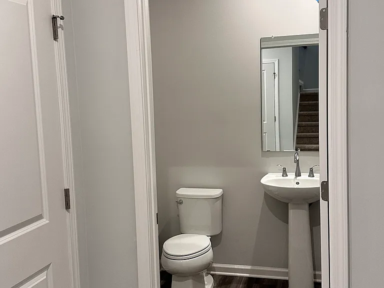 3025 Cambridge Mill St — Photo 4
