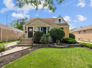 2252 S 5th Ave, North Riverside, IL 60546