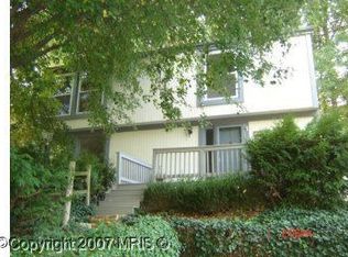 2334 Old Trail Dr, Reston, VA 20191