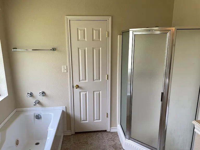 3908 Onaway Trl — Photo 9