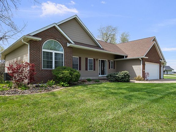4th image of 2527 128th Avenue Ct W