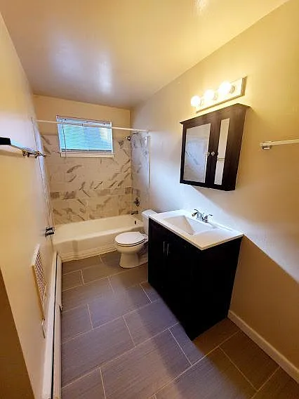 3212 Ellwood Ave — Photo 10