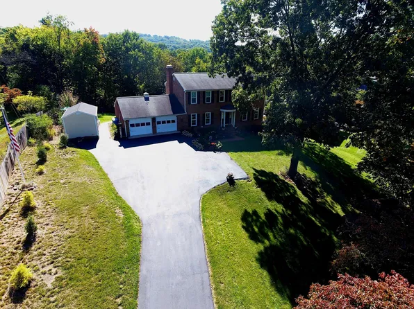 3502 Dogwood Ln SW, Roanoke, VA 24015