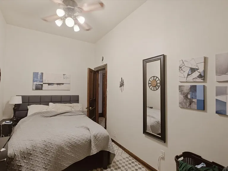 1128 W Diversey Pkwy #1-F — Photo 9