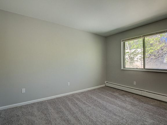 5th image of 2842 Montana Ave #7