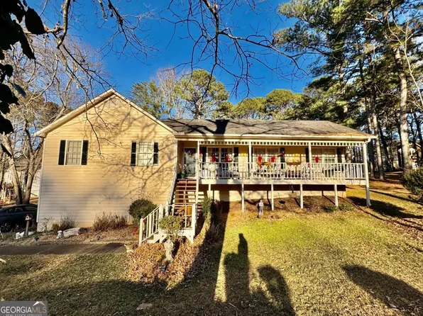 606 Wood Ridge Dr, Woodstock, GA 30189