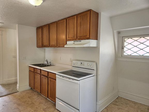 2nd image of 1718 8th Ave #1