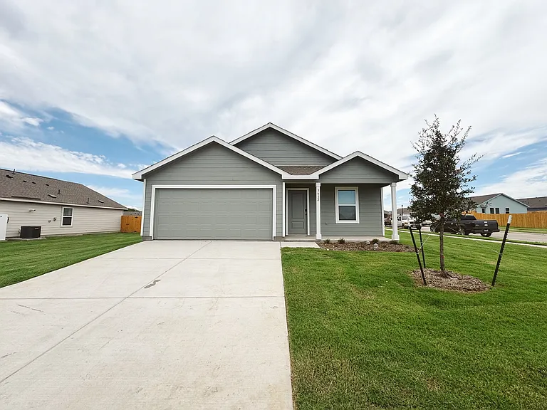 3612 Chambray Dr — Photo 4