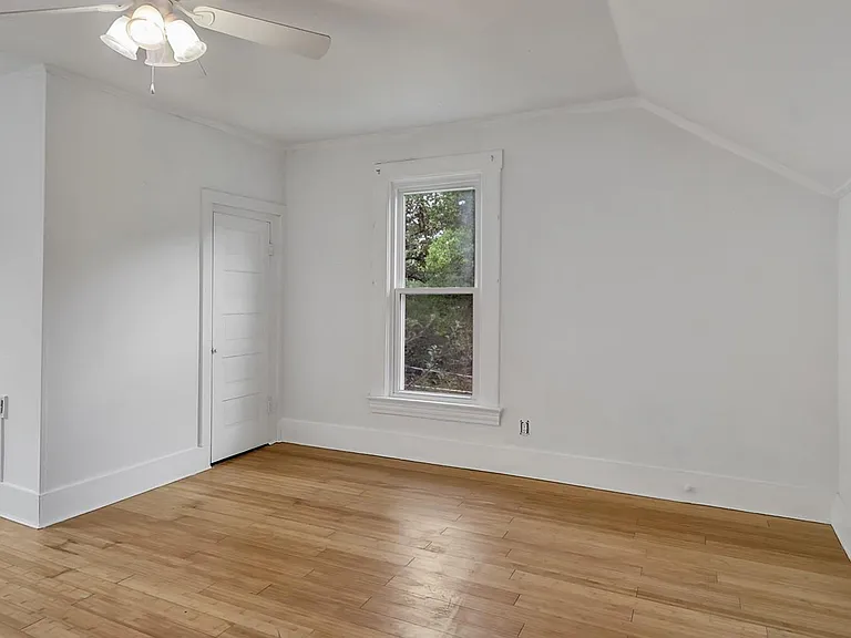 Second large bedroom upstairs