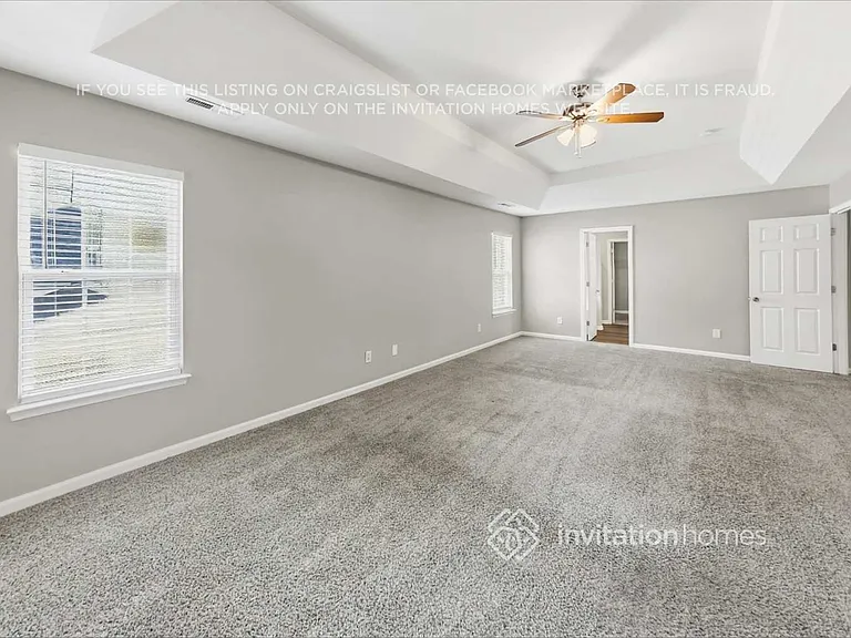 1919 Darbywine Dr — Photo 10